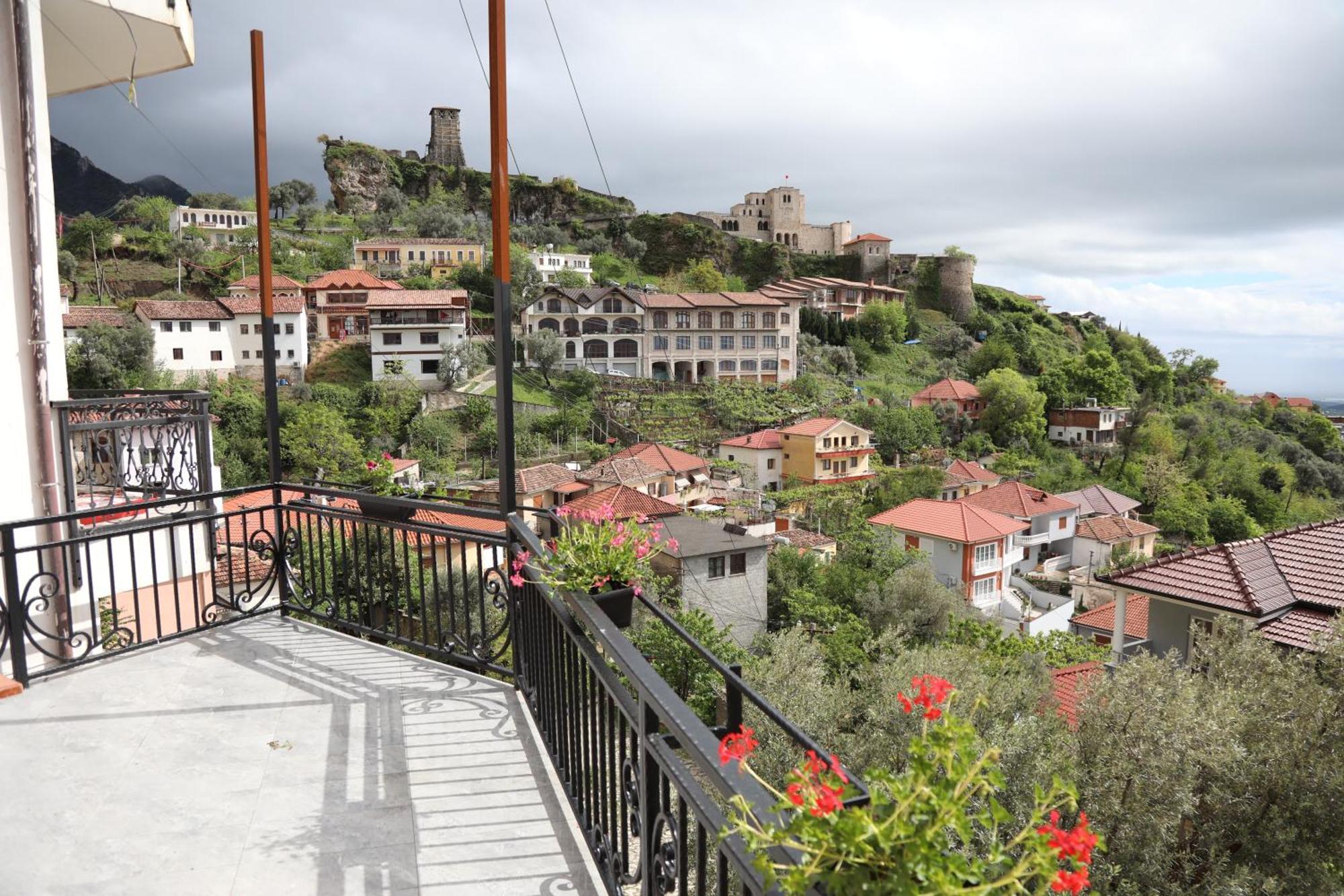 --Hotel Deal-- Rooms With Castle View Krujë 외부 사진