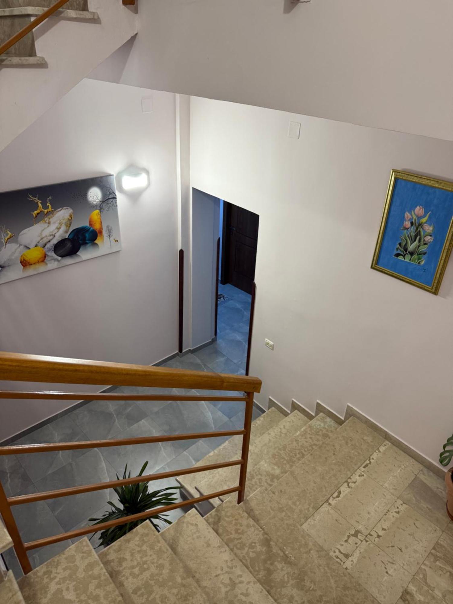 --Hotel Deal-- Rooms With Castle View Krujë 외부 사진