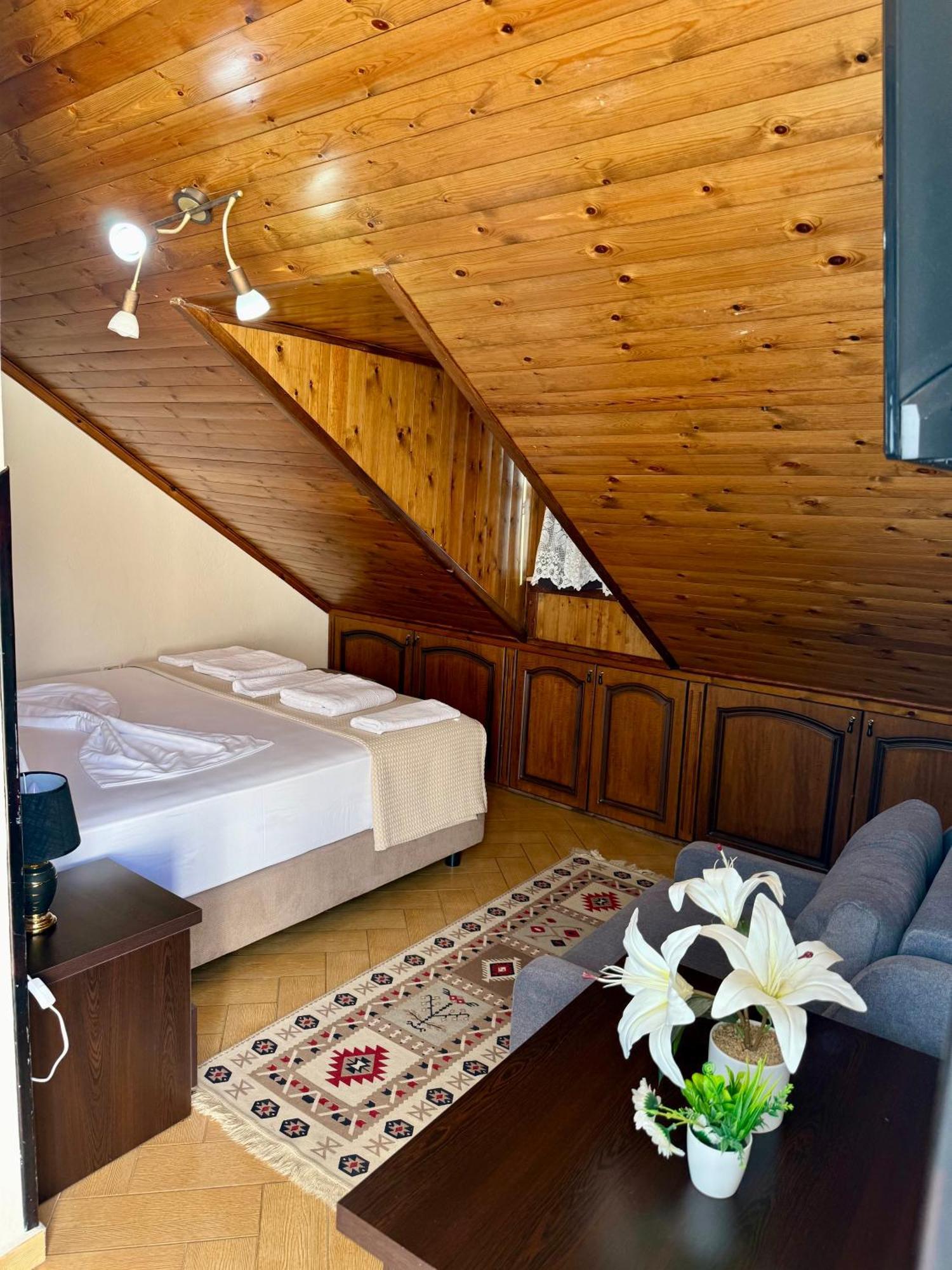 --Hotel Deal-- Rooms With Castle View Krujë 외부 사진